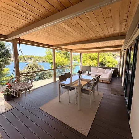 Mallu Front Mobile Casa vacanze Drage